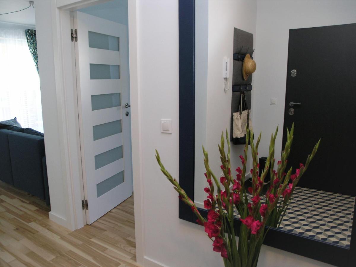 Apartament Metro Kowienska Varşova Dış mekan fotoğraf