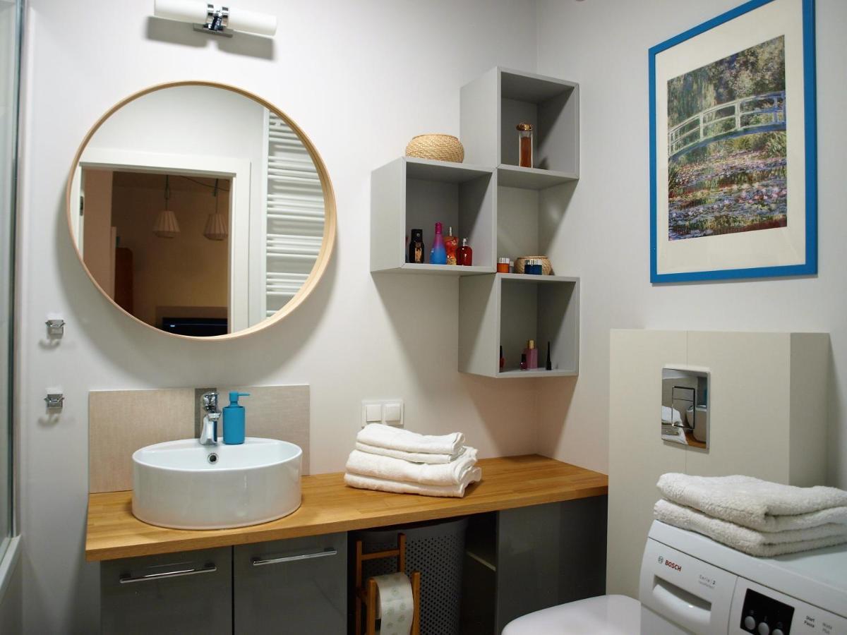Apartament Metro Kowienska Varşova Dış mekan fotoğraf